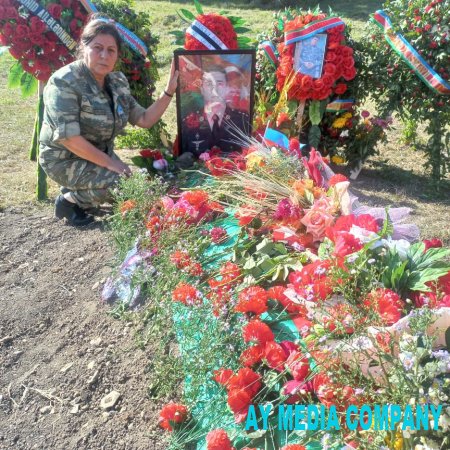 Şəhid baş leytenant Cavidan Bədəlov İsmayıllıda dəfn olunub - FOTO