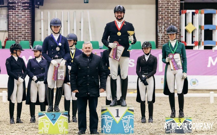 Azərbaycan idmançısı Rusiyada keçirilən atçılıq yarışlarında 2 medal qazanıb