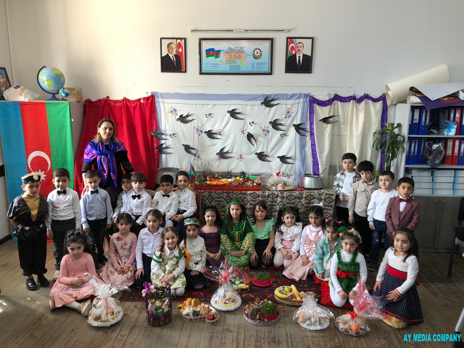 Ümumtəhsil məktəblərində Novruz şənliyi.