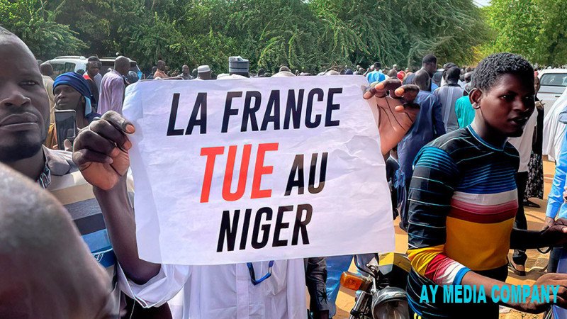 Niger və Azərbaycan arasında min kilometrlərlə məsafə var. Saxara səhrasında yerləşən bu Qərbi Afrika ölkəsi şübhəsiz ki, bizim aktiv maraq dairəmizə daxil deyil.