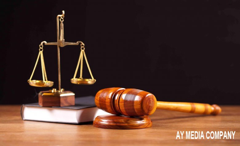 Bakıda yeniyetməni öldürən həmyaşıdı məhkəmə qarşısında